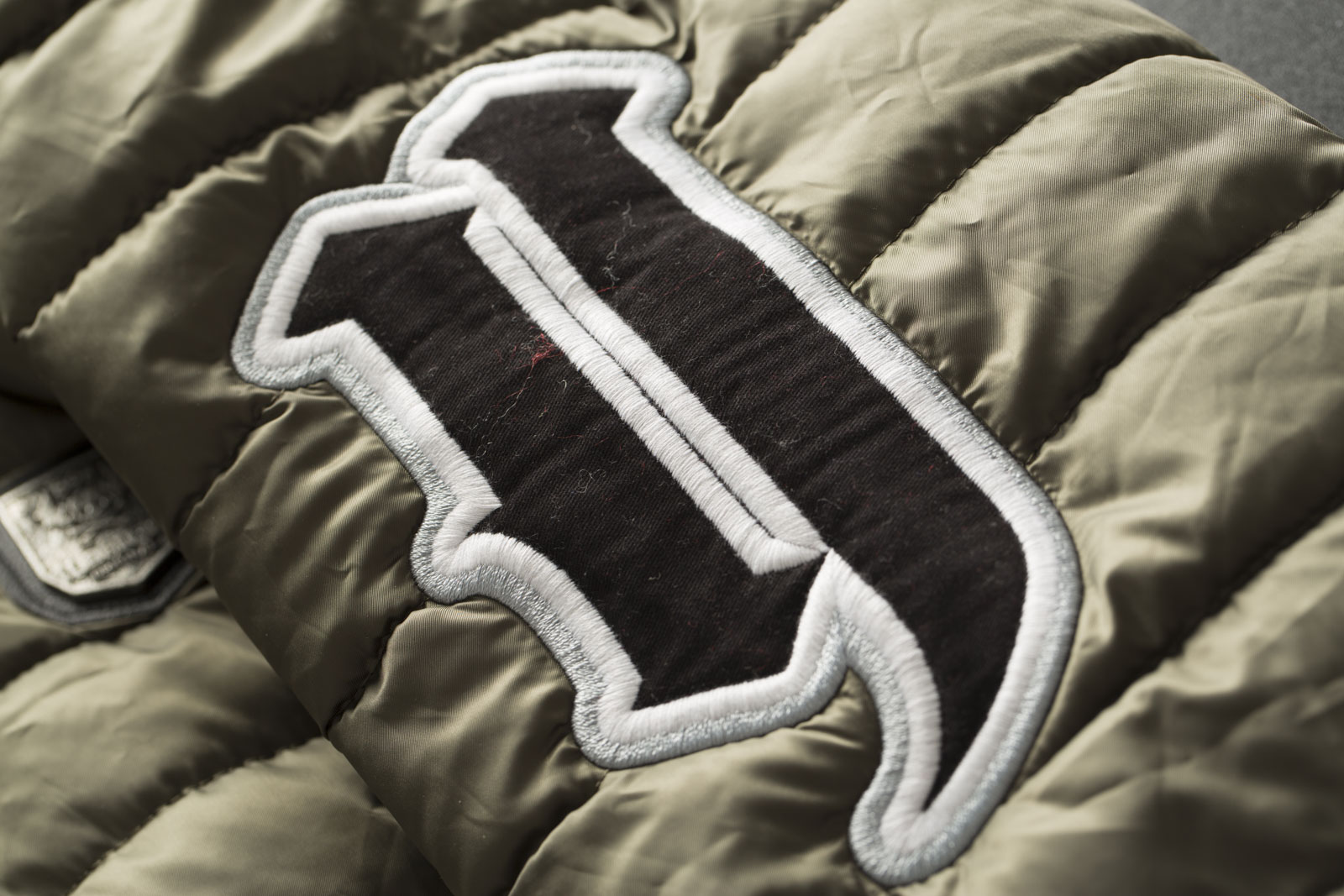 Dangerous Dngrs Jacke übergangsjacke Quilted In Schwarz www.rebel-clothing.de